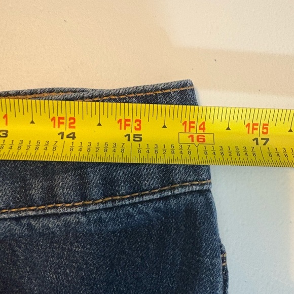 Talbots Flawless 5 Pocket Boyfriend Jeans Size 6 GUC 0422 - Picture 7 of 9